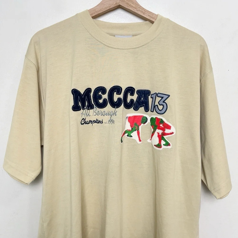 Mecca Mens Medium Short Sleeve Vintage Embroidered Print Logo Tshirt - Picture 7 of 11